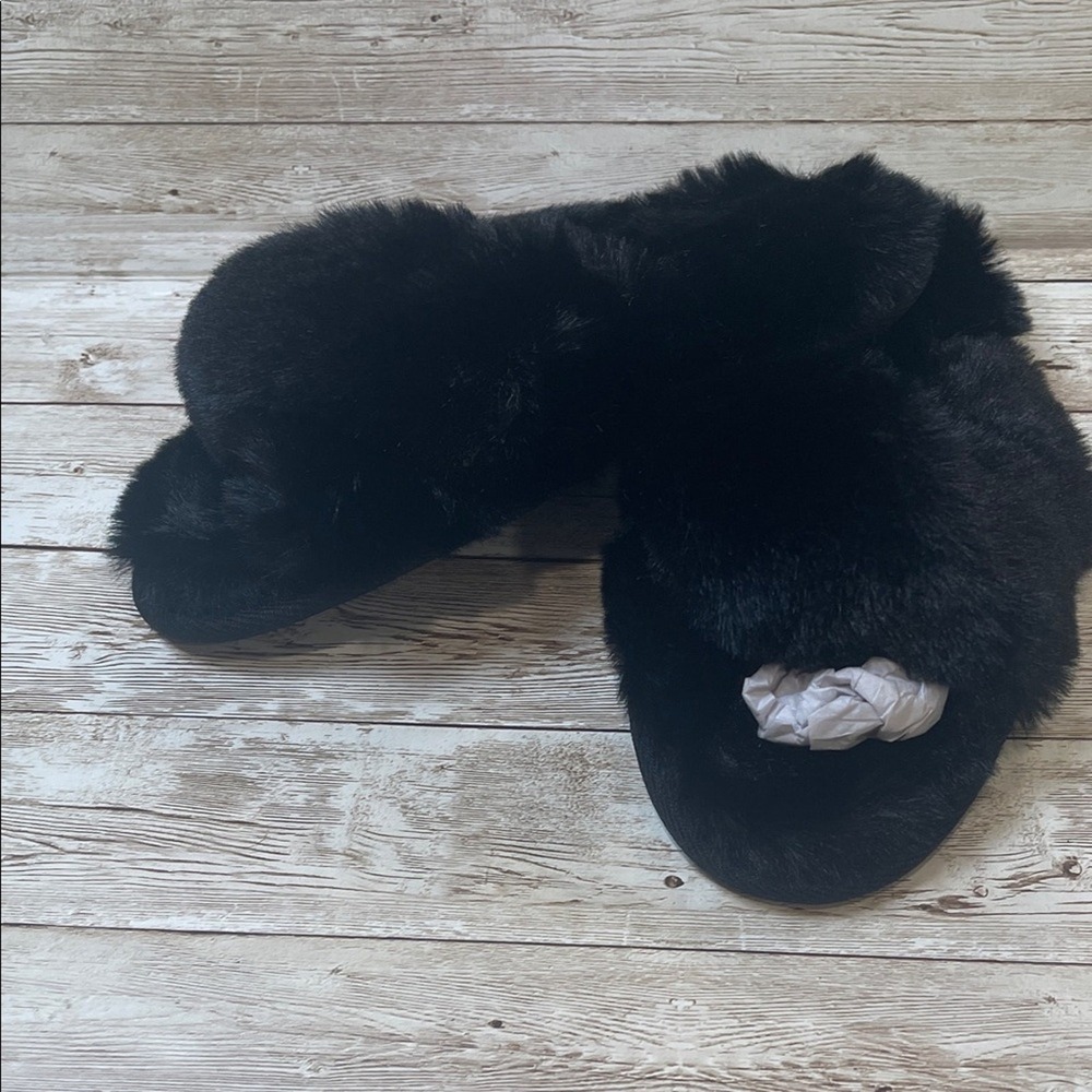 Jenni Women's Black‎ Faux Fur Slippers NWOT Size 5/6 - Picture 4 of 13